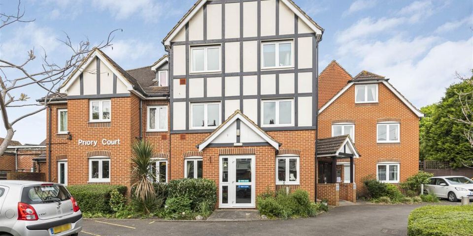 Priory Avenue, Caversham, Reading, Berkshire, RG4 7SN