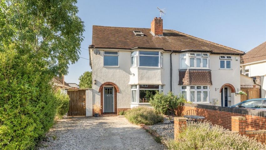 Highdown Avenue, Emmer Green, Reading