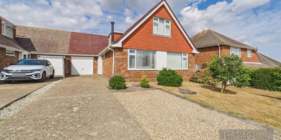 Summer Hill Road, Bexhill On Sea, East Sussex, TN39 4LN