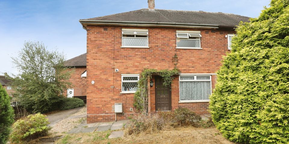 Hughson Grove, Stoke-On-Trent, ST6 8ET