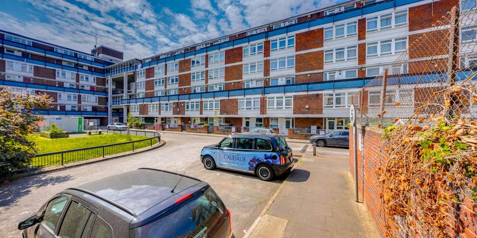 Manchester Road, London, E14