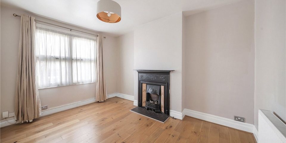 Morden Road, Wimbledon, London, SW19 3BP