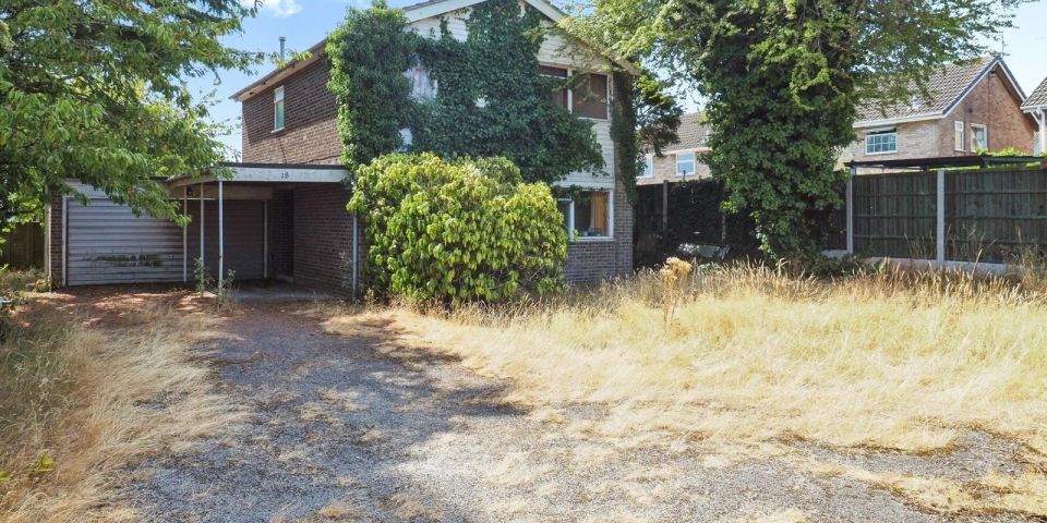 Burton Drive, Chilwell, Nottinghamshire, NG9