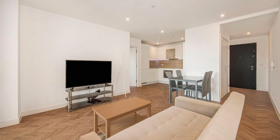 River Apartments, Bow, E3