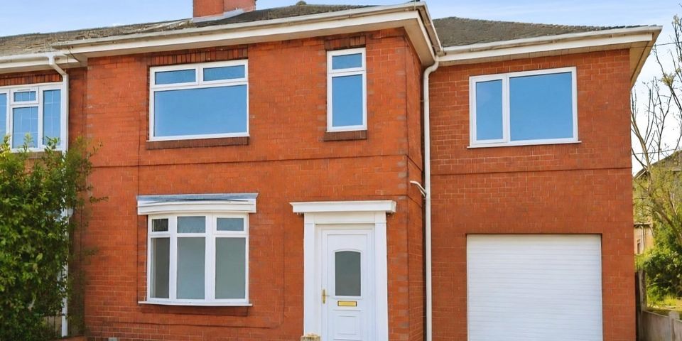 Collinson Road, Goldenhill, Stoke-on-Trent, ST6