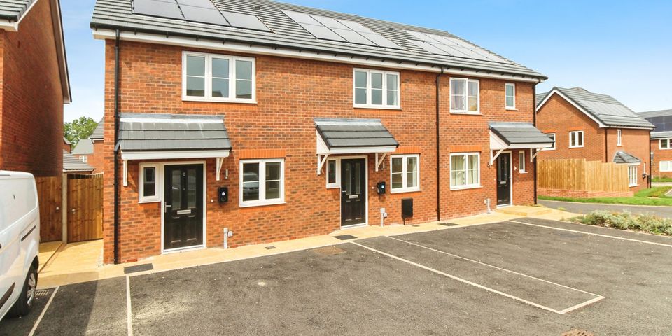 Pamertons Court, Kenilworth, CV8