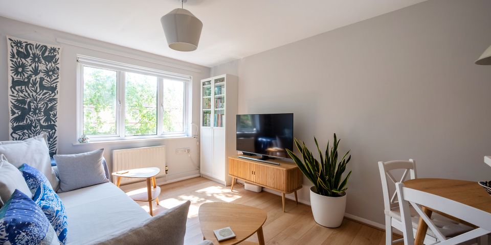 Abbey Parade, Wimbledon, SW19