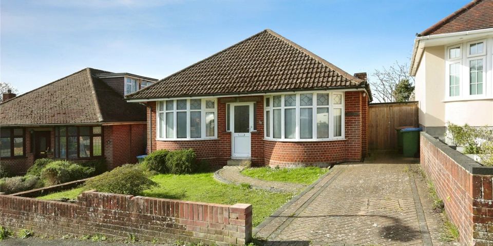 Taunton Drive, Southampton, Hampshire, SO18