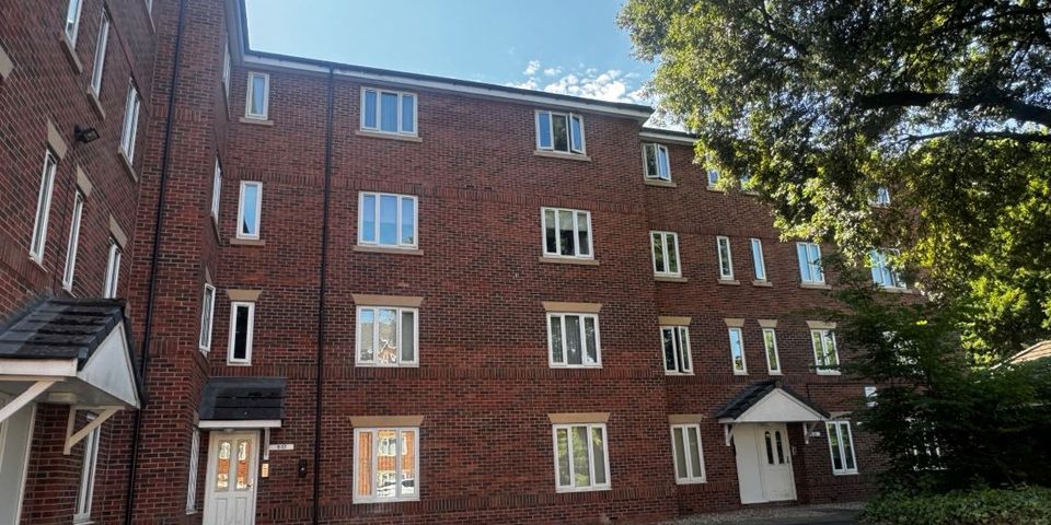 Flat 25 Woodsome Park, Woolton, Liverpool, Merseyside, L25 5HA