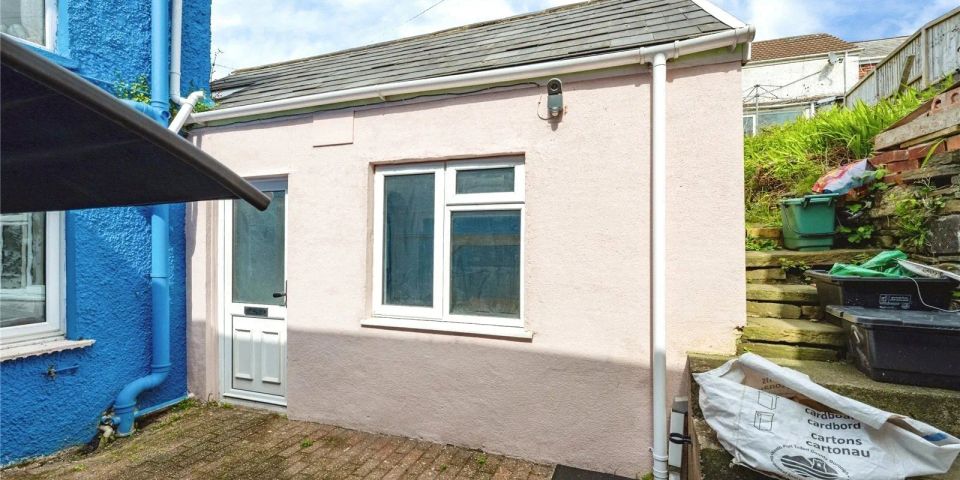 New Road, Skewen, Neath, Neath Port Talbot, SA10