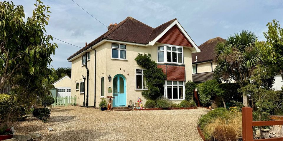 Barton Court Avenue, Barton On Sea, Hampshire, BH25 7ET