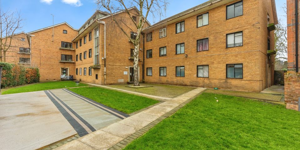 Demesne Road, Manchester, M16 8PH