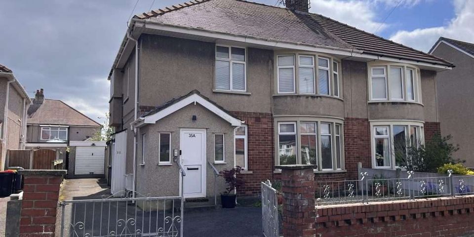 35 Colwyn Avenue, Bare, Morecambe, LA4 6EH