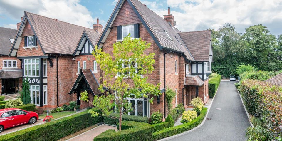 Cow Lane, Ashley, Altrincham, WA15