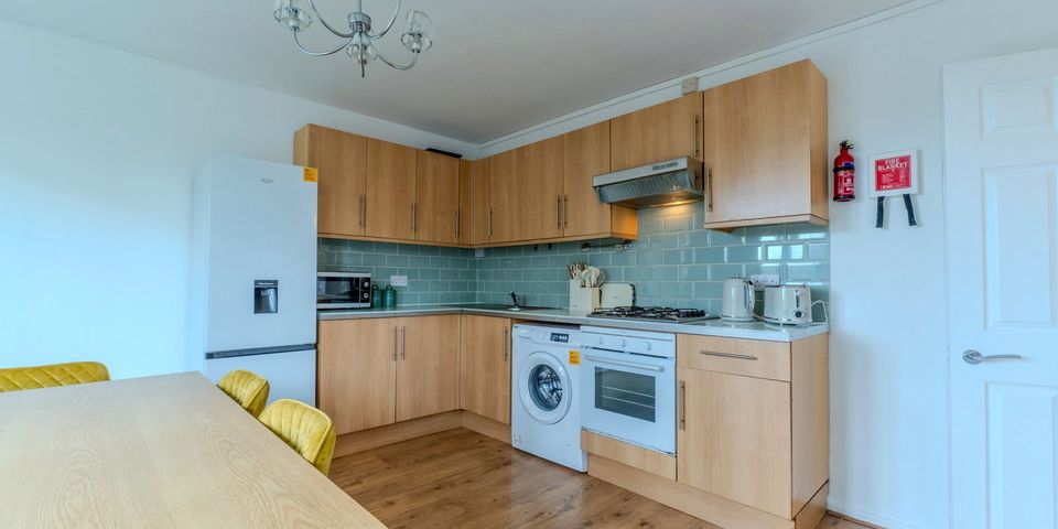 Kingsnorth House, Ladbroke Grove, W10 6SH