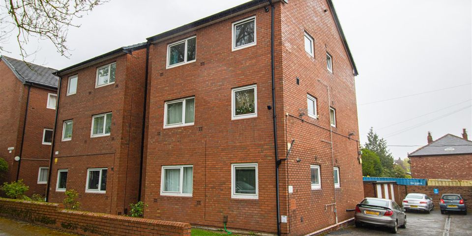 Queens Road, Fulwood, Preston, PR2
