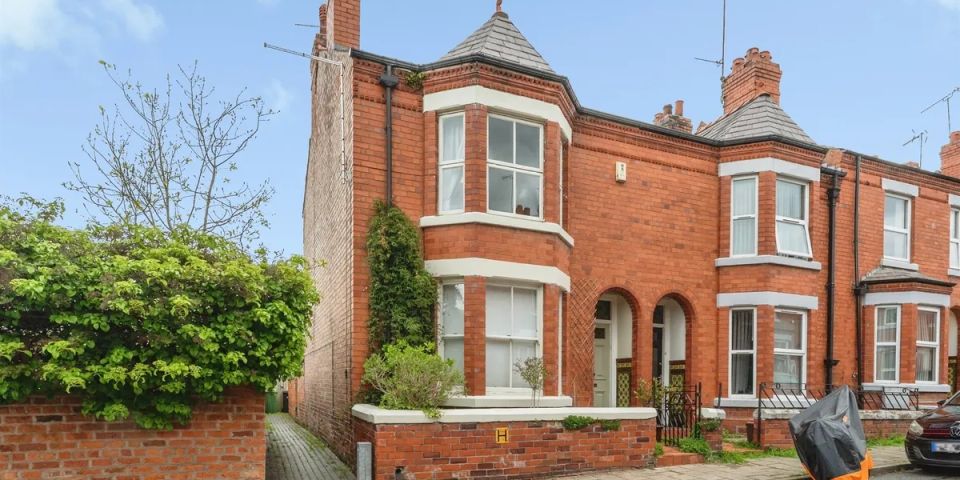 Salisbury Street, Chester