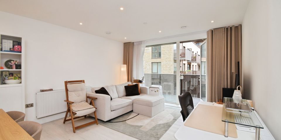 5 Norah Smyth Road, London, E16 1EX