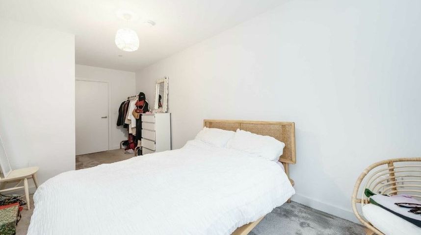 Coster Avenue, Manor House, N4