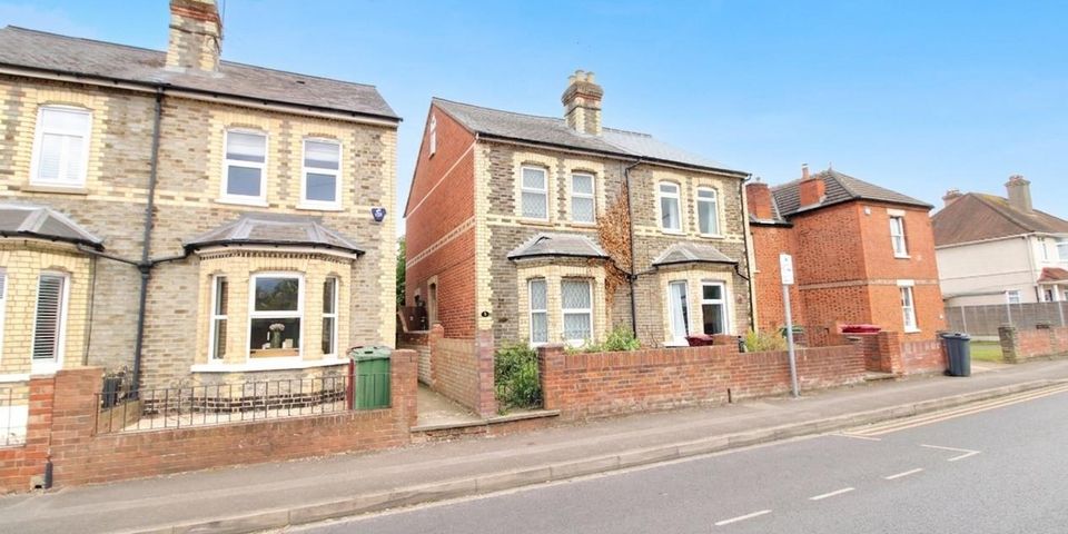 Briants Avenue, Reading, RG4