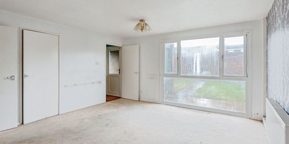 Apsley Court, Crawley, RH11