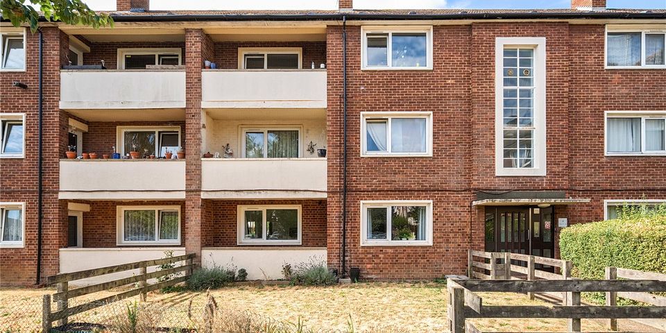 Flat 1, Nelson Close, Walton-On-Thames, KT12 2ND