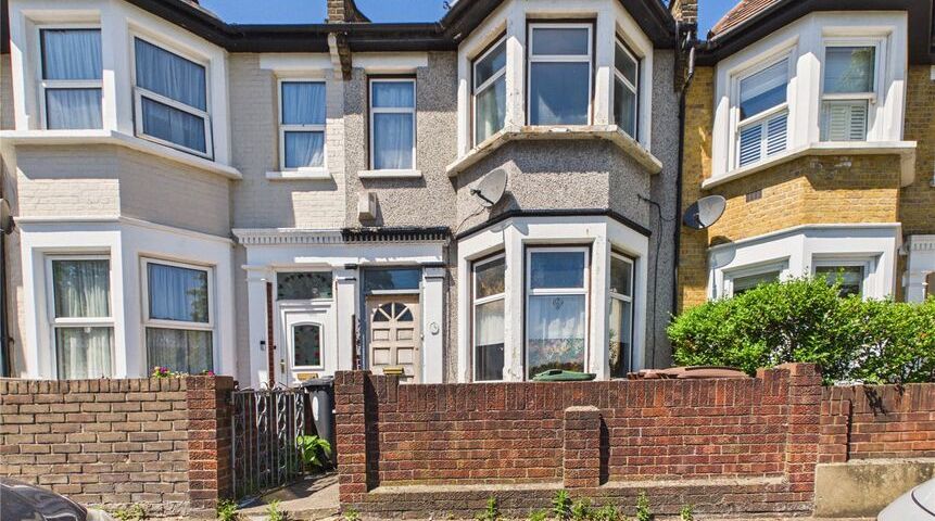 Chingford Road, Walthamstow, E17