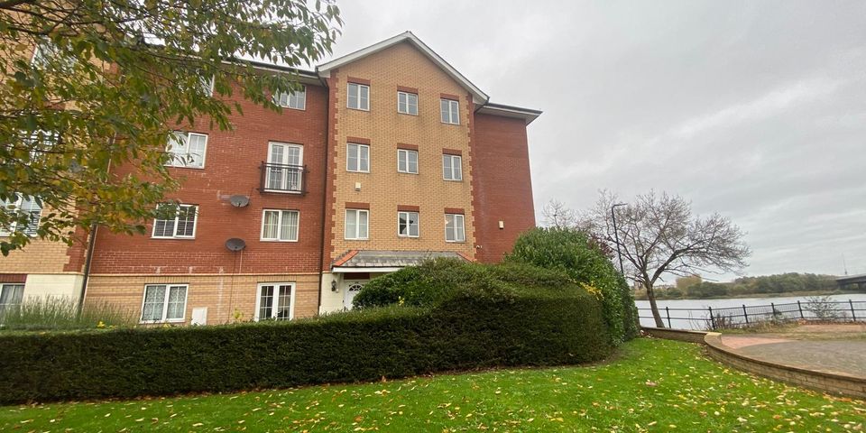 108 Seager Drive, South Glamorgan, CF11 7FE