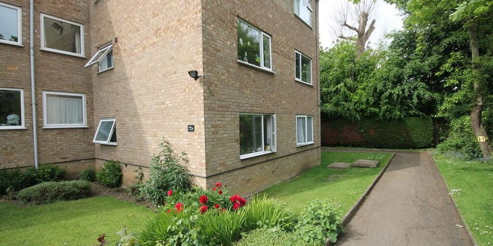 Albert Road, Leicester, Leicestershire, LE2 2AA