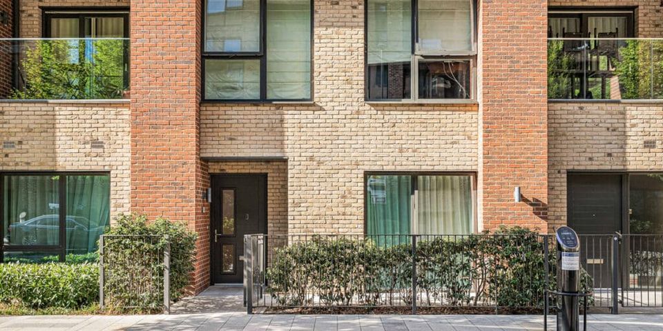 Lismore Boulevard, London, NW9 4DE