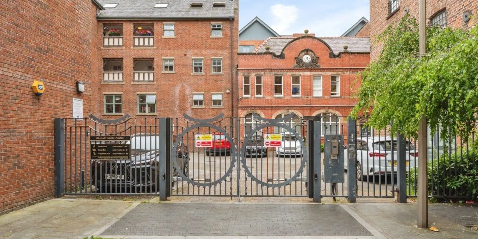 Steam Mill Street, Chester, Cheshire, CH3