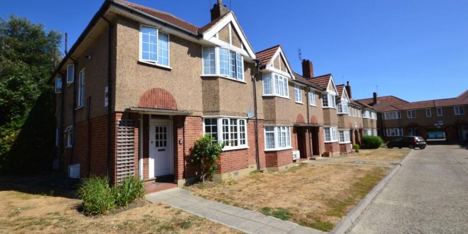 Hither Green Lane, Mountsfield Court, SE13