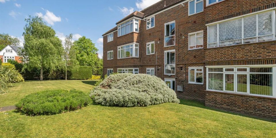 Brondesbury Park, London NW6