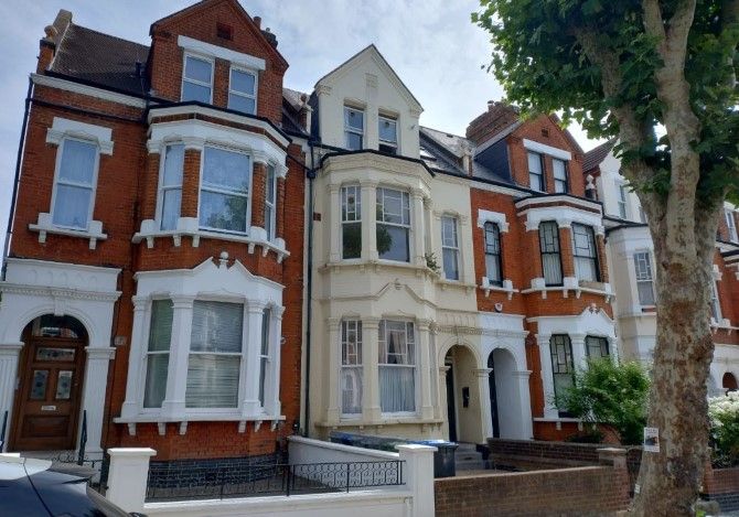 20B Callcott Road, Brondesbury, London, NW6 7EA