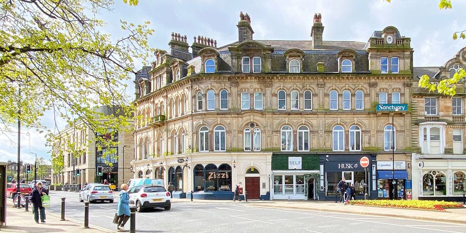 Station Square, Harrogate, HG1
