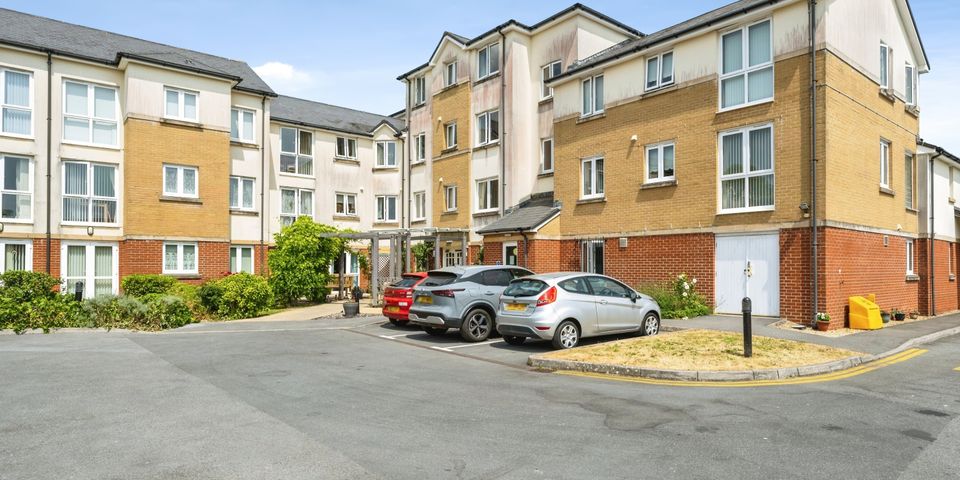20 Alexandra Road, Gorseinon, SA4 4NW