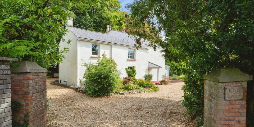 Greenfield Terrace, Sketty, Swansea, SA2