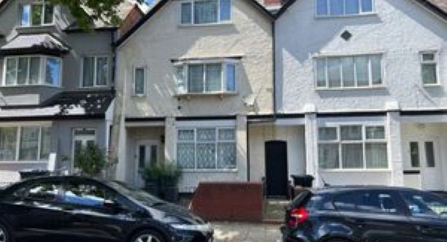 71 Lansdowne Road, Handsworth, Birmingham, West Midlands B21 9AU