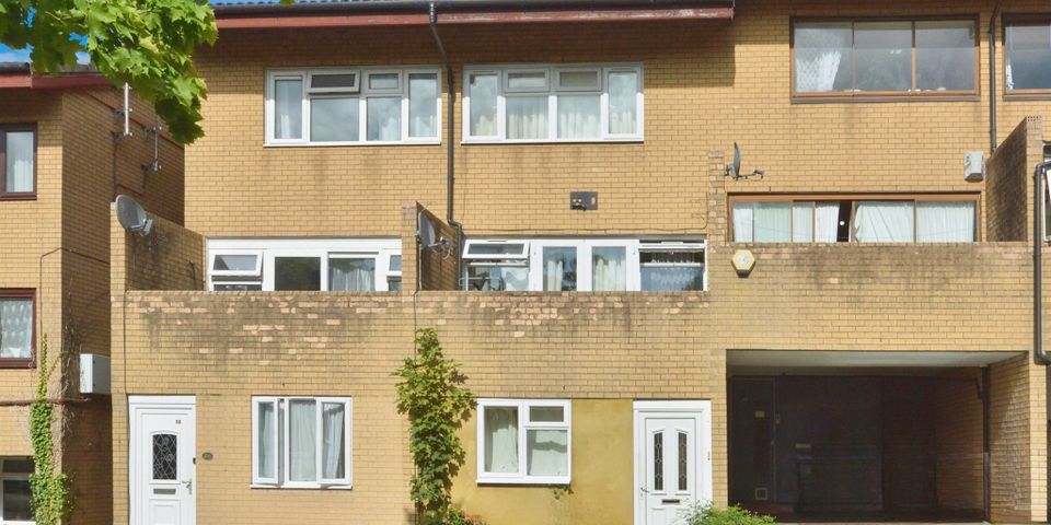 Marigold Place, Conniburrow, Milton Keynes, MK14