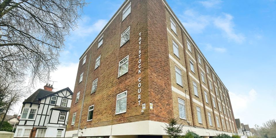 27, Tavistock Court, Nottinghamshire, NG5 2EH