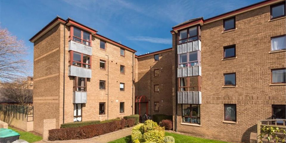 6/11 Sienna Gardens, Sciennes, EH9 1PG