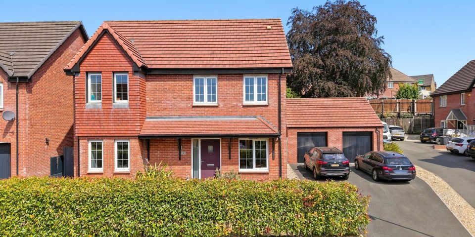 Pomegranate Road, Chesterfield, S41