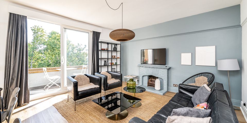 Brondesbury Park, Queen's Park, NW6