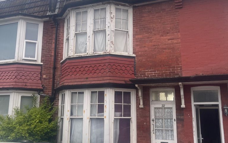 Willowfield Square, Eastbourne, BN22 8AN