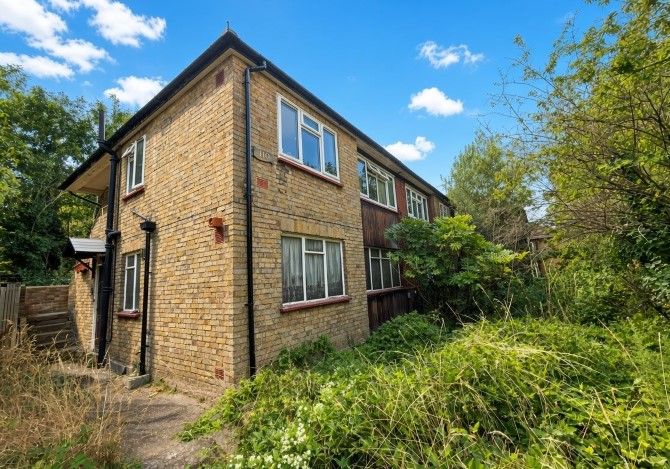 104 Geoffrey Road, Brockley, London, SE4 1NU
