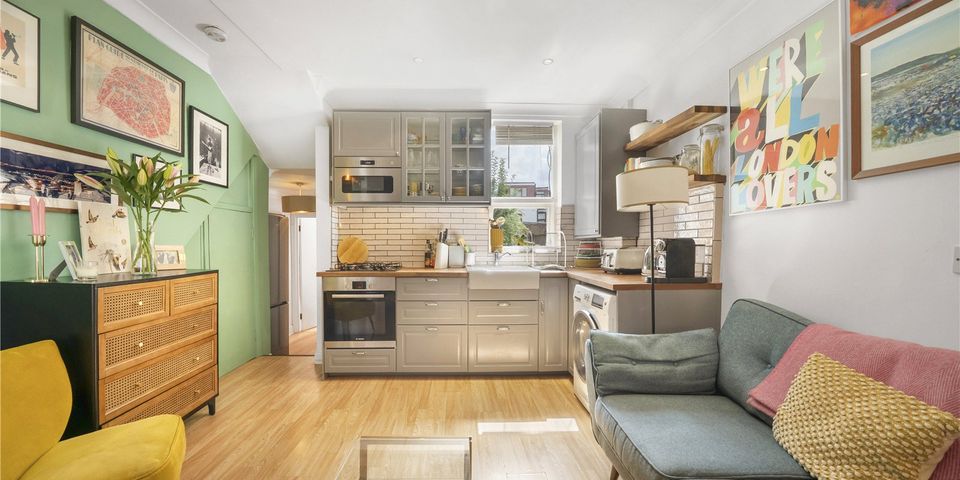 Belmont Park Road, Leyton, London, E10 6AU